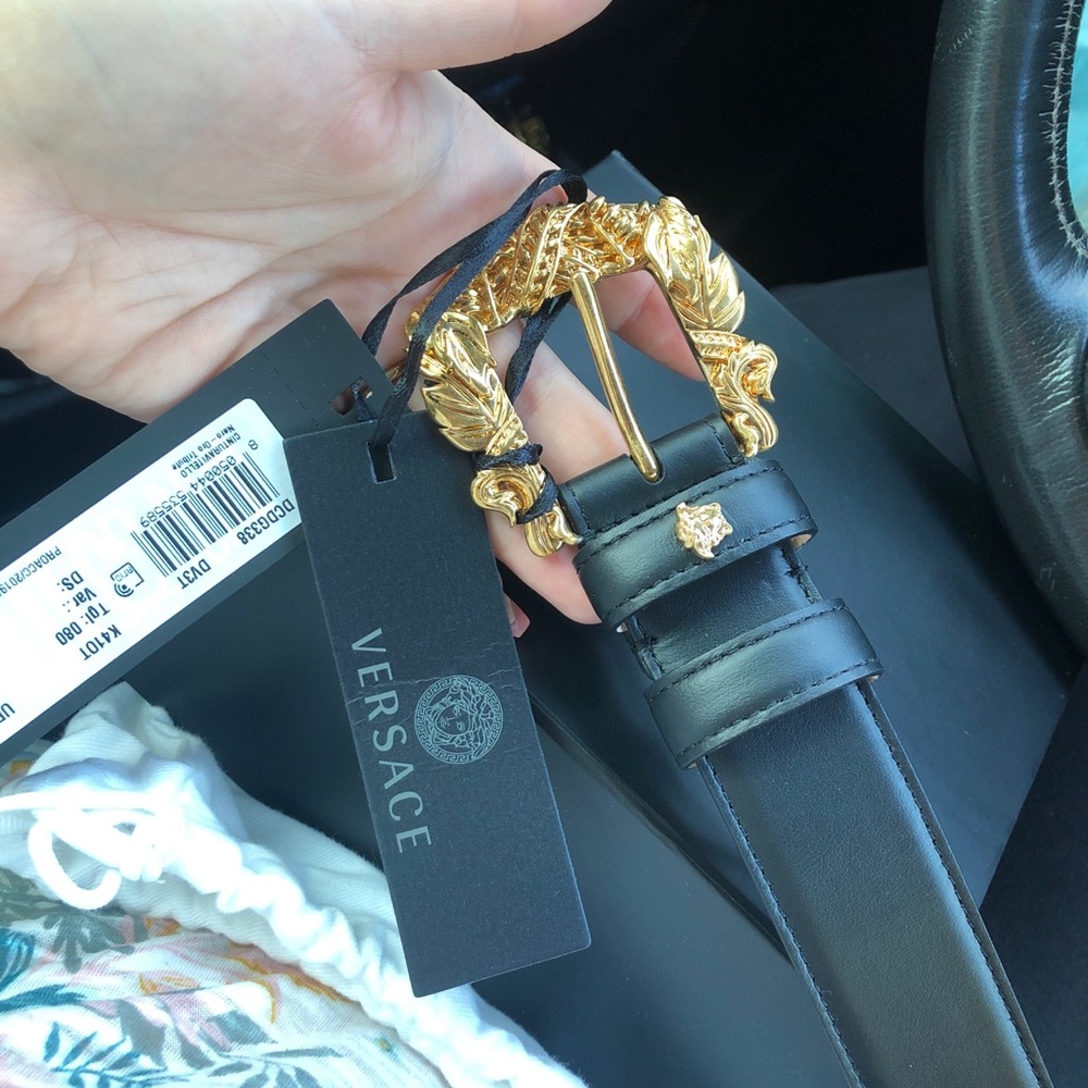 Versace woman’s belt size 80